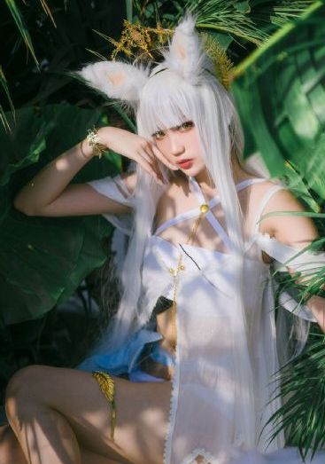 亚洲人妖女同在线播放